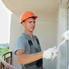 Ocieplenie budynku: Zgłoszenie czy pozwolenie? Uniknij kar!